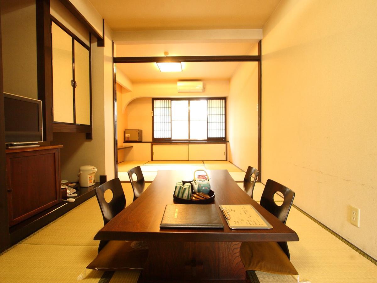 Gokuraku Onsen Takumi No Yado Hotel Takaharu Kültér fotó