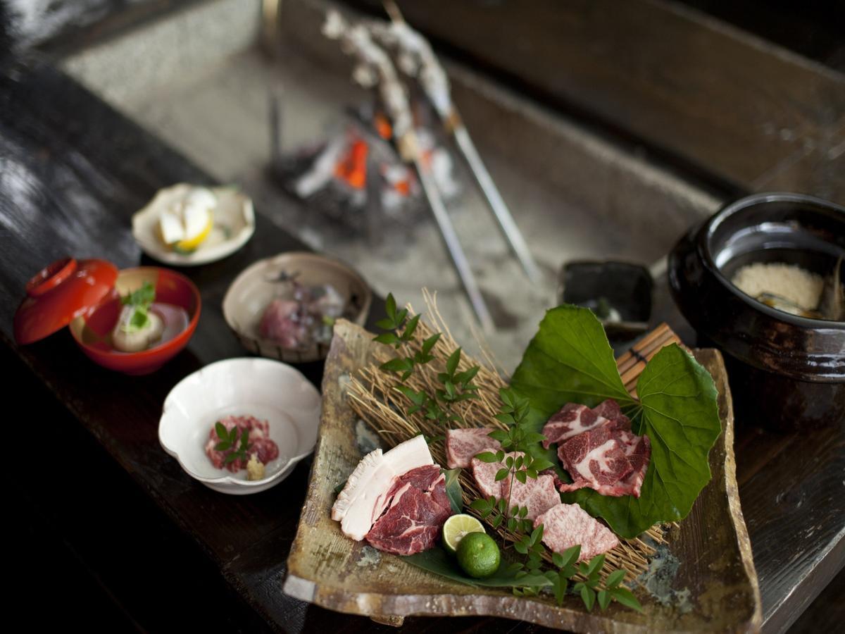Gokuraku Onsen Takumi No Yado Hotel Takaharu Kültér fotó